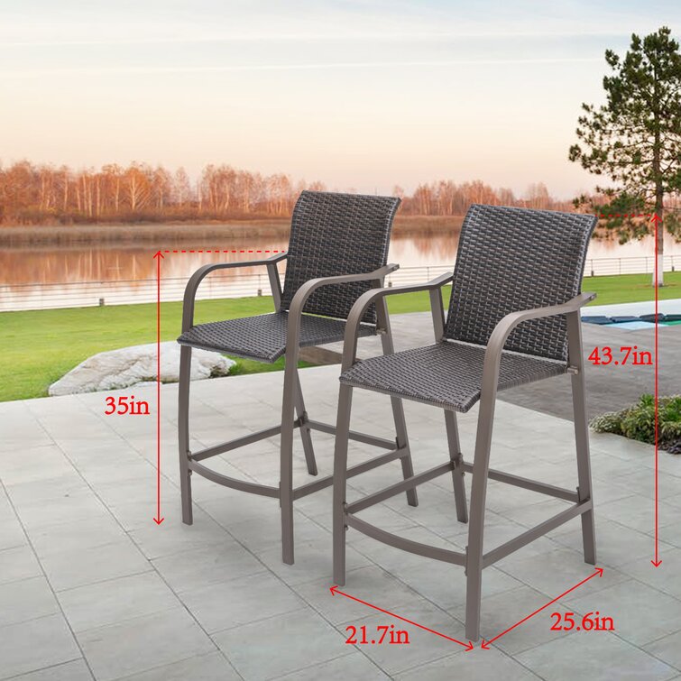 Outdoor counter bar deals stools